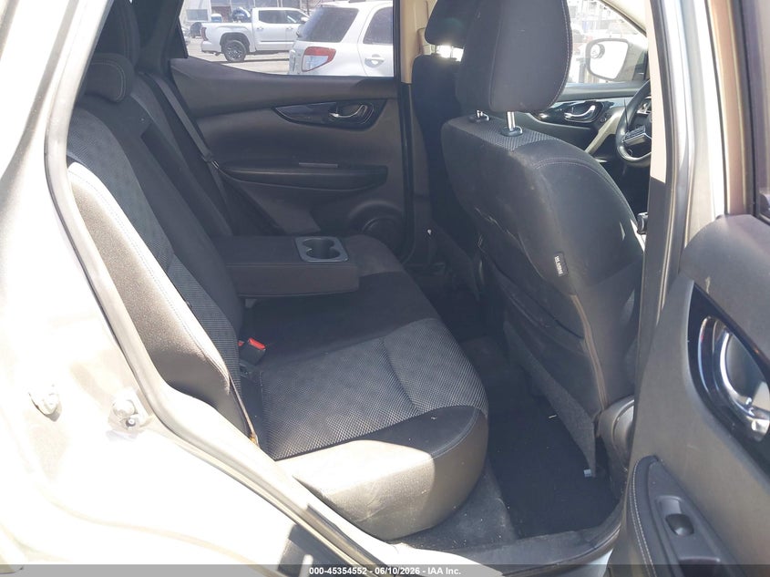 2018 Nissan Rogue VIN JN1BJ1CP5JW185149 IAAI salvage auction — NORMAL WEAR, Salvage Title - Dealer (California), sold $1,550 on 2026-07-21 (photo 8)