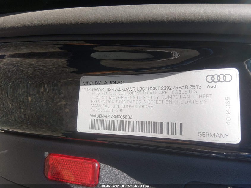 2019 Audi A4 VIN WAUENAF47KN005836 IAAI salvage auction — REAR END, Salvage (Pennsylvania), sold $25 on 2026-07-30 (photo 9)