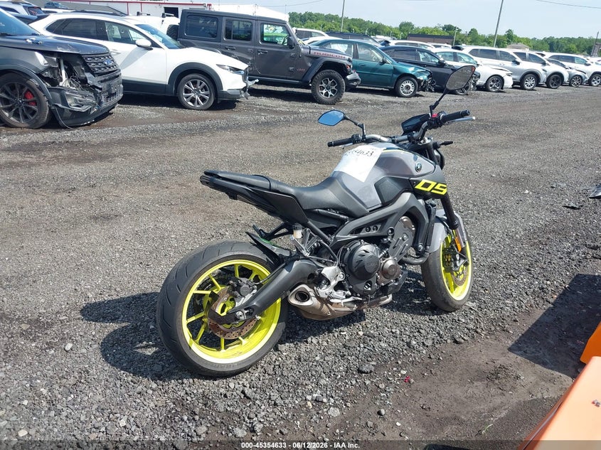 2016 Yamaha Fz VIN JYARN33E3GA011785 IAAI salvage auction — FRONT END, Salvage (New Jersey), sold $725 on 2026-07-21 (photo 4)