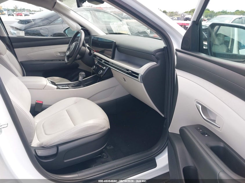 2025 Hyundai Tucson VIN 3KMJC3DE6SE014897 IAAI salvage auction — LEFT SIDE, Salvage Title, sold $10,150 on 2026-07-30 (photo 5)