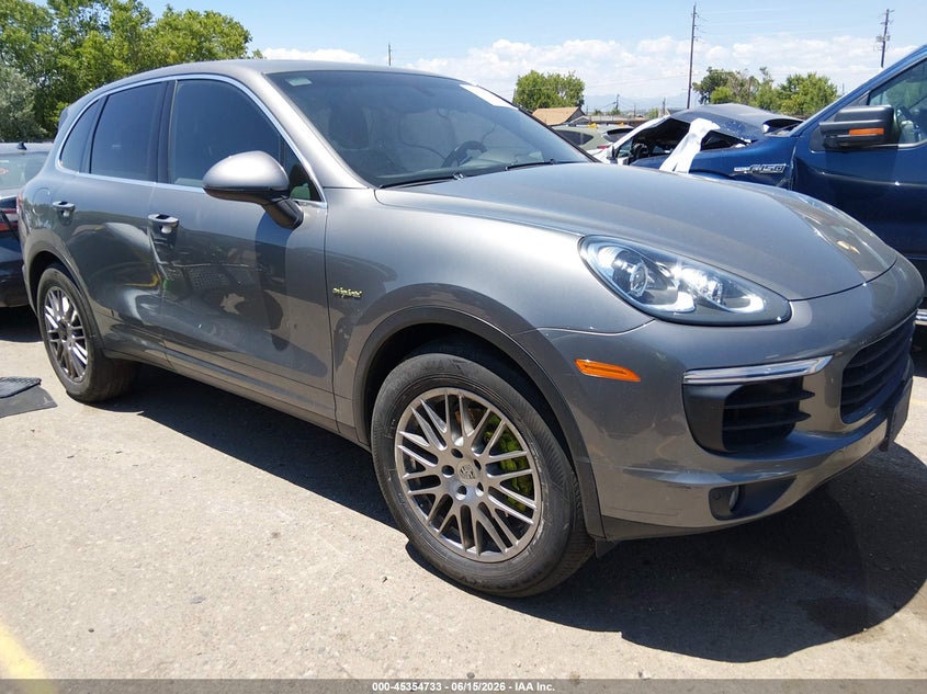 2015 Porsche Cayenne VIN WP1AE2A29FLA52010 IAAI salvage auction — LEFT SIDE, Salvage (Colorado), sold $6,300 on 2026-08-04 (photo 1)