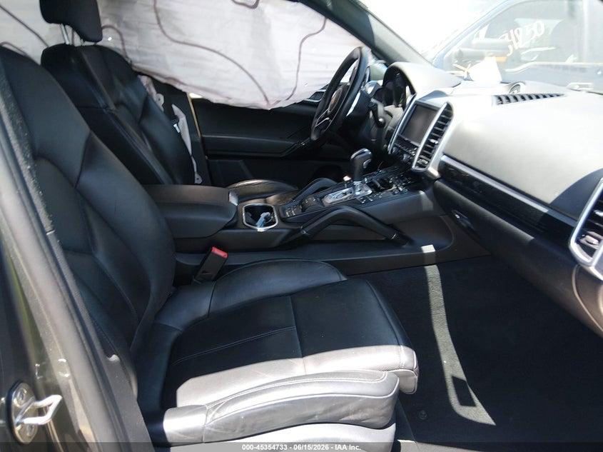 2015 Porsche Cayenne VIN WP1AE2A29FLA52010 IAAI salvage auction — LEFT SIDE, Salvage (Colorado), sold $6,300 on 2026-08-04 (photo 5)