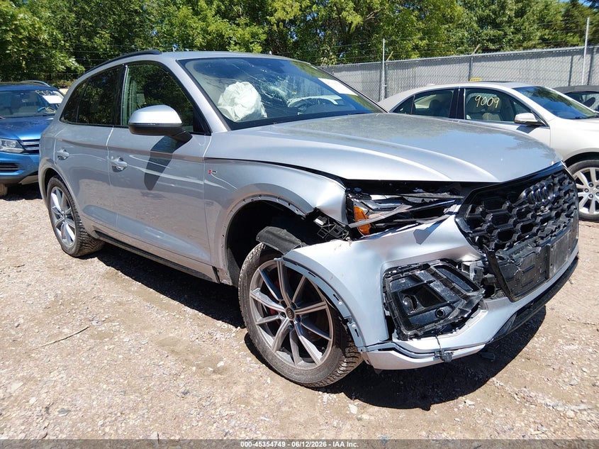 2024 Audi Q5 VIN WA1E2AFY3R2139764 IAAI salvage auction — FRONT END, Salvage Title, sold $17,500 on 2026-07-15 (photo 1)