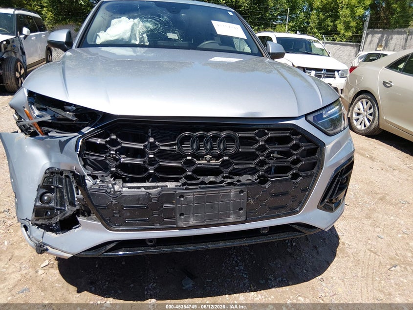 2024 Audi Q5 VIN WA1E2AFY3R2139764 IAAI salvage auction — FRONT END, Salvage Title, sold $17,500 on 2026-07-15 (photo 6)