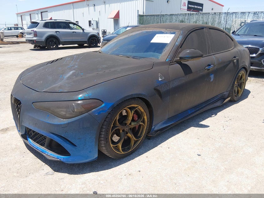 2018 Alfa romeo Giulia VIN ZARFAEAV6J7580948 IAAI salvage auction — EXTERIOR BURN, Salvage (Kansas), sold $25,800 on 2026-09-18 (photo 2)