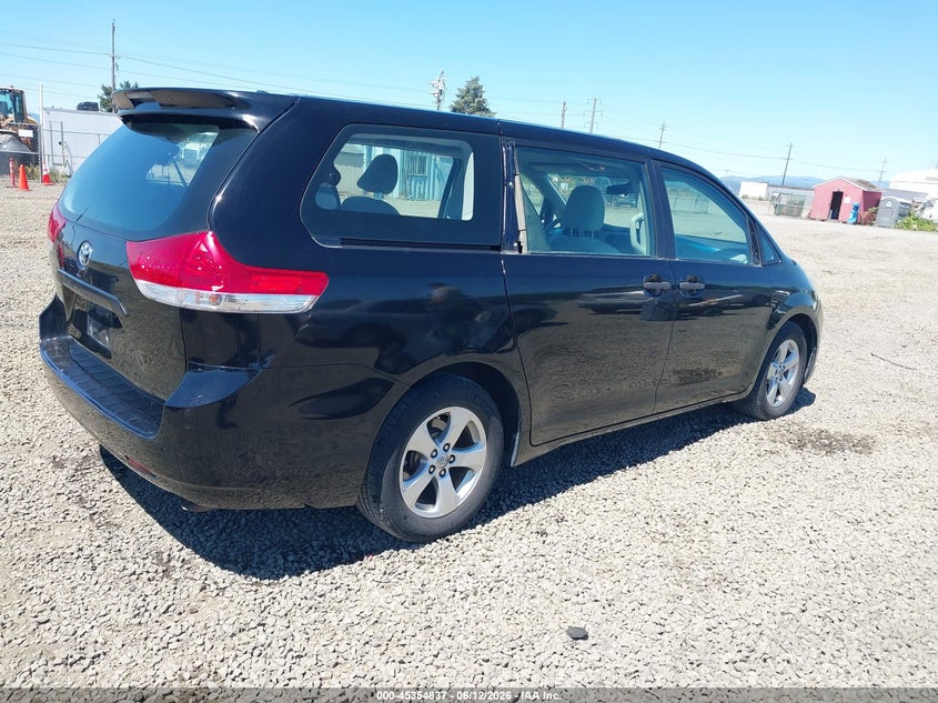 2013 Toyota Sienna VIN 5TDZK3DC4DS371303 IAAI salvage auction — RIGHT FRONT, Salvage (Oregon), sold $1,250 on 2026-07-27 (photo 4)