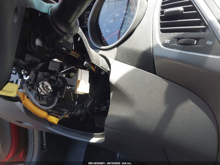 2015 Hyundai Elantra VIN KMHDH4AE3FU252169 IAAI salvage auction — THEFT, Salvage (California), sold $825 on 2026-07-16 (photo 6)