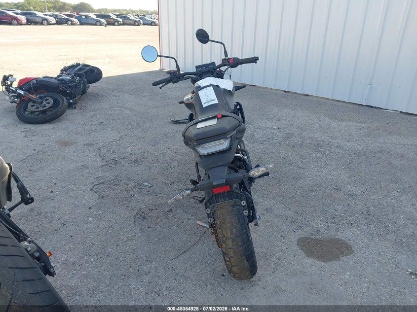 2024 Husqvarna Svartpilen VIN MD2JUJ405RN208300 IAAI salvage auction — VANDALISM, Salvage (Texas), sold $275 on 2026-07-29 (photo 6)
