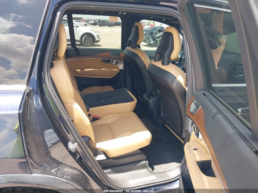 2017 Volvo Xc90 VIN YV4A22PL7H1179120 IAAI salvage auction — REAR END, Salvage (Texas), sold $1,600 on 2026-07-29 (photo 8)