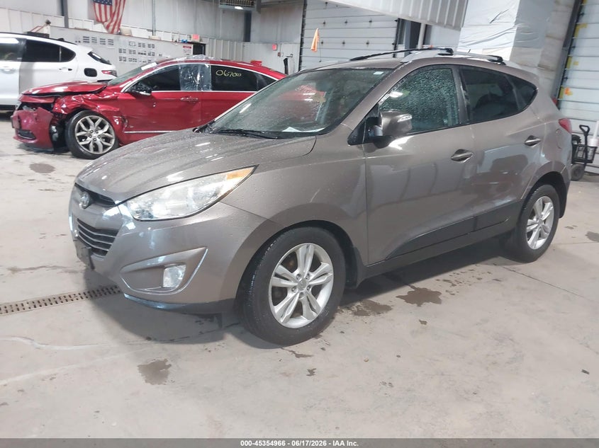 2013 Hyundai Tucson VIN KM8JUCAC8DU686544 IAAI salvage auction — RIGHT FRONT, Salvage (Illinois), sold $1,350 on 2026-07-16 (photo 2)