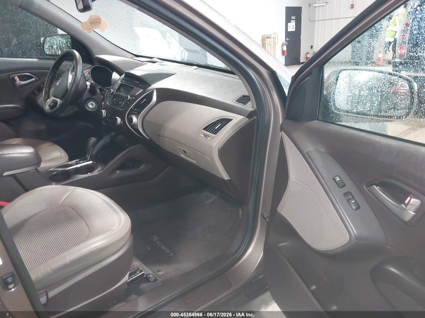 2013 Hyundai Tucson VIN KM8JUCAC8DU686544 IAAI salvage auction — RIGHT FRONT, Salvage (Illinois), sold $1,350 on 2026-07-16 (photo 5)