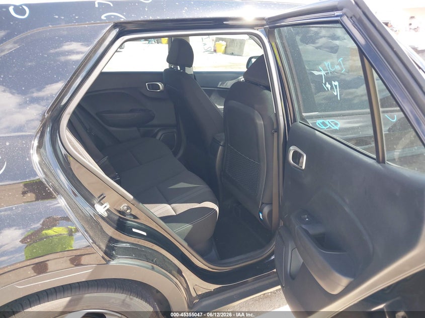 2022 Hyundai Venue VIN KMHRC8A31NU167629 IAAI salvage auction — HAIL, Salvage Title, sold $9,500 on 2026-08-19 (photo 8)