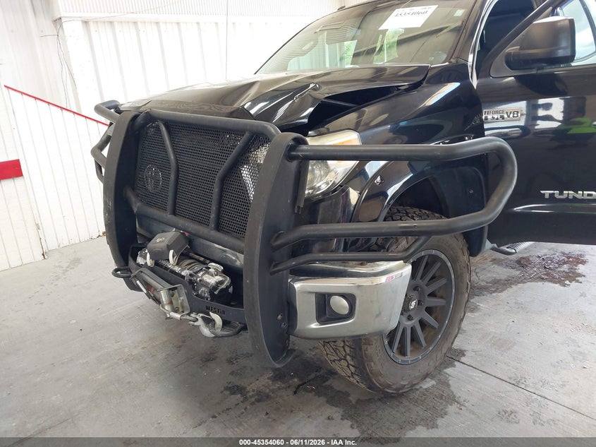2014 Toyota Tundra VIN 5TFUW5F18EX409018 IAAI salvage auction — FRONT END, Rebuildable (Florida), sold $4,600 on 2026-07-08 (photo 6)