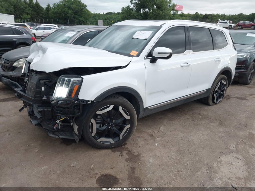 2023 Kia Telluride VIN 5XYP34GC1PG340985 IAAI salvage auction — FRONT & REAR, Salvage Title, sold $3,600 on 2026-07-29 (photo 2)