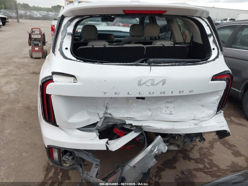 2023 Kia Telluride VIN 5XYP34GC1PG340985 IAAI salvage auction — FRONT & REAR, Salvage Title, sold $3,600 on 2026-07-29 (photo 6)