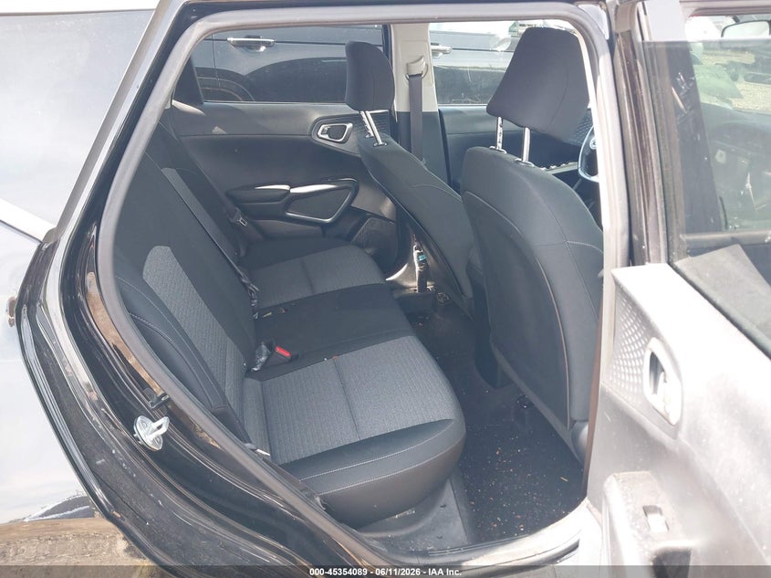 2021 Kia Soul VIN KNDJ63AU7M7765421 IAAI salvage auction — RIGHT REAR, Salvage (Illinois), sold $2,900 on 2026-07-29 (photo 8)