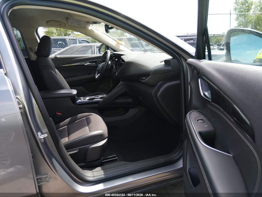 2021 Buick Envision VIN LRBAZLR4XMD166931 IAAI salvage auction — RIGHT REAR, Salvage (Ohio), sold $3,200 on 2026-07-21 (photo 5)