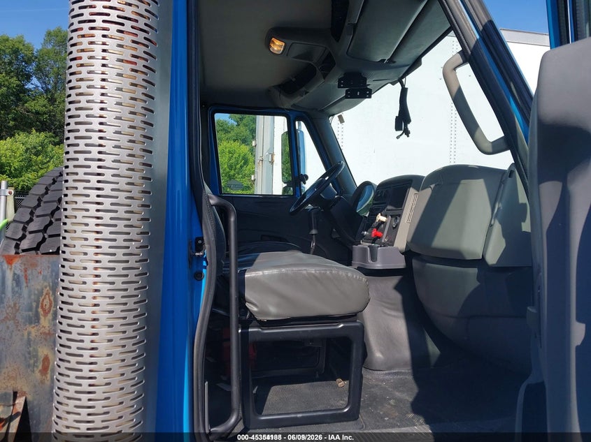 2013 International 7000-series VIN 1HSGPSHR2DJ385366 IAAI salvage auction — NORMAL WEAR, Sf97 (Kentucky), sold $25 on 2026-07-20 (photo 5)