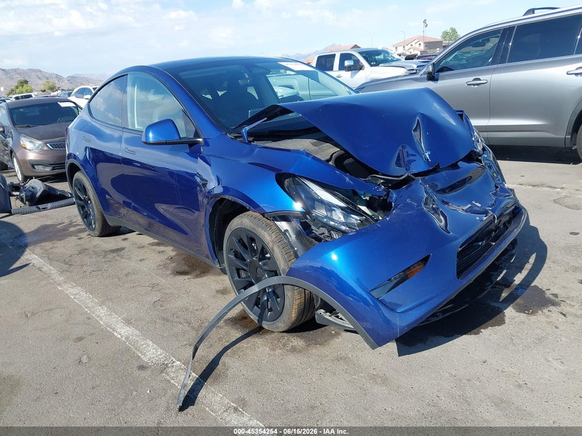 2023 Tesla Model y VIN 7SAYGDEE8PA185176 IAAI salvage auction — FRONT END, Salvage (Arizona), sold $8,800 on 2026-07-11 (photo 1)