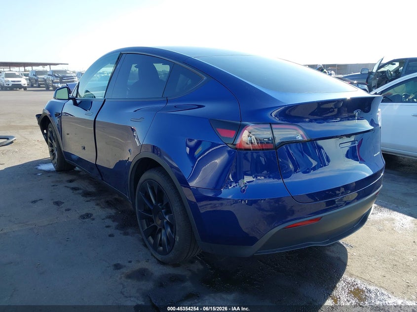 2023 Tesla Model y VIN 7SAYGDEE8PA185176 IAAI salvage auction — FRONT END, Salvage (Arizona), sold $8,800 on 2026-07-11 (photo 3)
