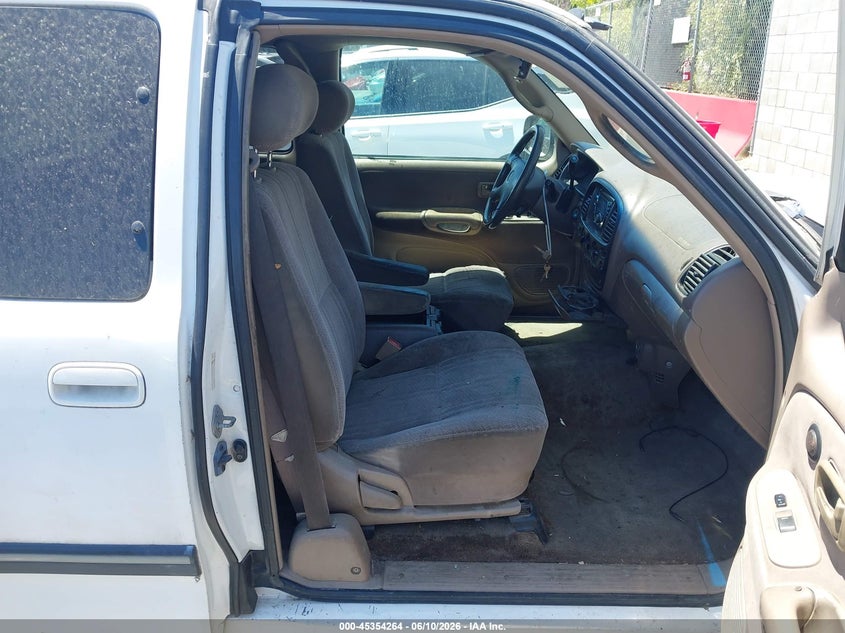 2001 Toyota Tundra VIN 5TBRT34141S205427 IAAI salvage auction — REAR END, Salvage (California), sold $1,650 on 2026-07-08 (photo 5)