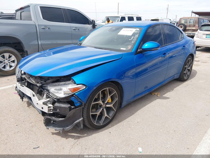 2018 Alfa romeo Giulia VIN ZARFAECN7J7578414 IAAI salvage auction — FRONT END, Salvage Title, sold $6,300 on 2026-08-21 (photo 2)