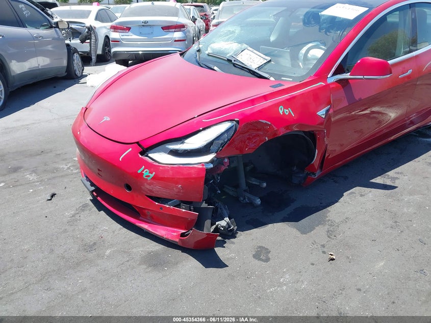 2019 Tesla Model 3 VIN 5YJ3E1EA9KF311422 IAAI salvage auction — LEFT FRONT, Salvage Title, sold $2,800 on 2026-07-17 (photo 6)