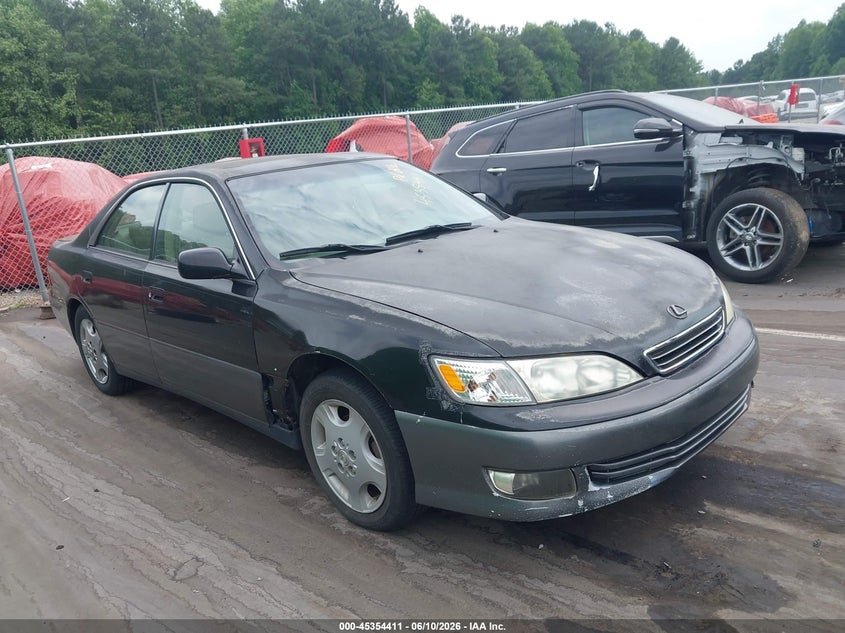 2001 Lexus ES VIN JT8BF28G010317927 IAAI salvage auction — NORMAL WEAR, Clear (Arkansas), sold $400 on 2026-07-08 (photo 1)