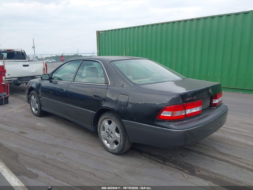 2001 Lexus ES VIN JT8BF28G010317927 IAAI salvage auction — NORMAL WEAR, Clear (Arkansas), sold $400 on 2026-07-08 (photo 3)
