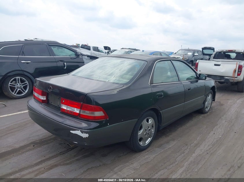 2001 Lexus ES VIN JT8BF28G010317927 IAAI salvage auction — NORMAL WEAR, Clear (Arkansas), sold $400 on 2026-07-08 (photo 4)