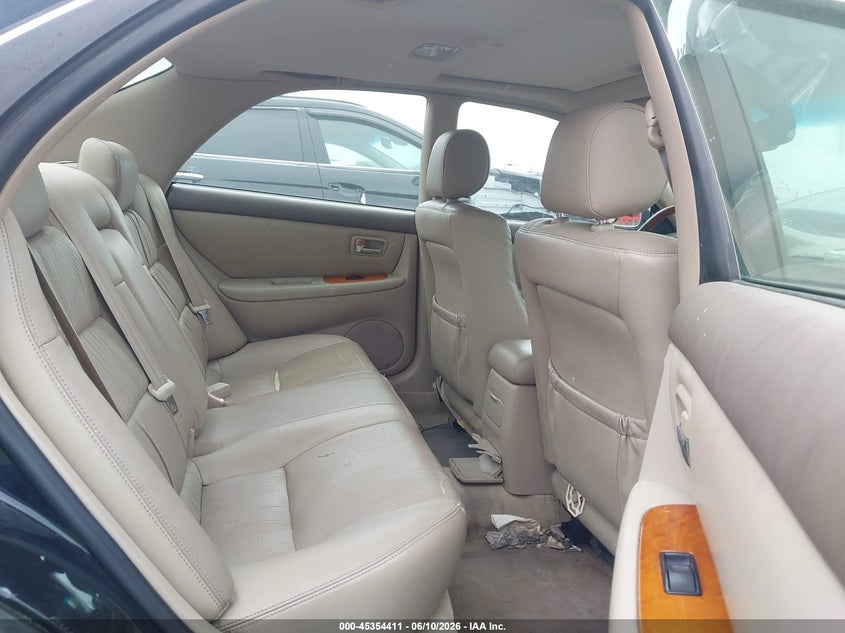 2001 Lexus ES VIN JT8BF28G010317927 IAAI salvage auction — NORMAL WEAR, Clear (Arkansas), sold $400 on 2026-07-08 (photo 8)