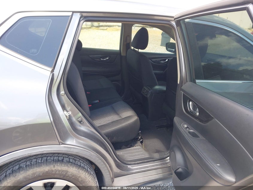2018 Nissan Rogue VIN KNMAT2MT9JP500663 IAAI salvage auction — NORMAL WEAR, Clear (Mississippi), sold $1,025 on 2026-07-17 (photo 8)