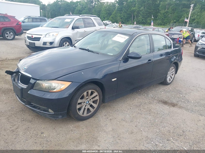 2006 BMW 3er VIN WBAVD13536KV12630 IAAI salvage auction — RIGHT FRONT, Salvage (Massachusetts), sold $475 on 2026-07-10 (photo 2)