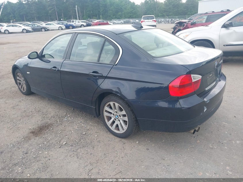 2006 BMW 3er VIN WBAVD13536KV12630 IAAI salvage auction — RIGHT FRONT, Salvage (Massachusetts), sold $475 on 2026-07-10 (photo 3)