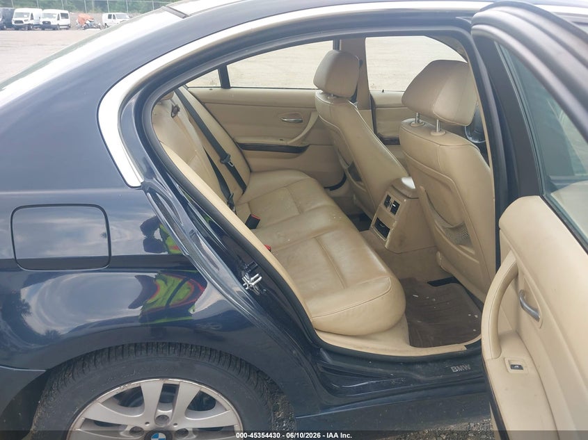 2006 BMW 3er VIN WBAVD13536KV12630 IAAI salvage auction — RIGHT FRONT, Salvage (Massachusetts), sold $475 on 2026-07-10 (photo 8)