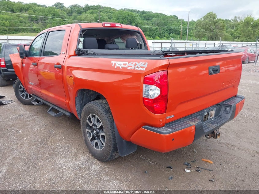 2018 Toyota Tundra VIN 5TFDY5F11JX732959 IAAI salvage auction — FRONT & REAR, Salvage (Iowa), sold $5,100 on 2026-07-29 (photo 3)