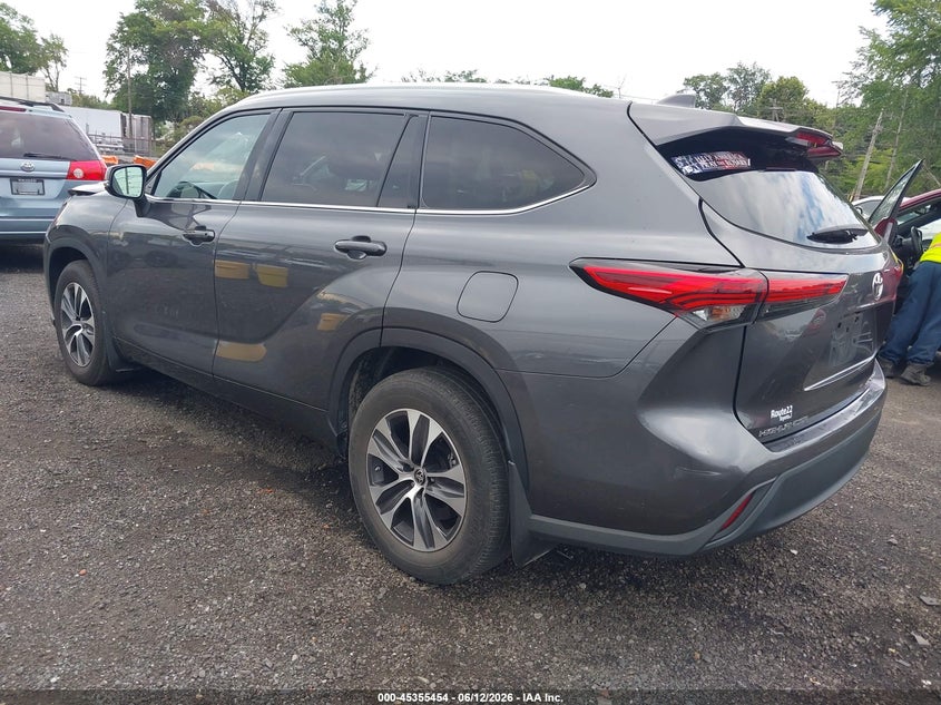 2021 Toyota Highlander VIN 5TDGZRBH0MS145909 IAAI salvage auction — FRONT END, Salvage Title, sold $14,300 on 2026-07-26 (photo 3)