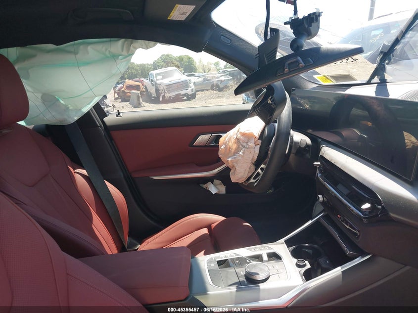 2026 BMW 3er VIN 3MW69FT05T8G10577 IAAI salvage auction — FRONT & REAR, Salvage Title, sold $21,025 on 2026-08-31 (photo 5)