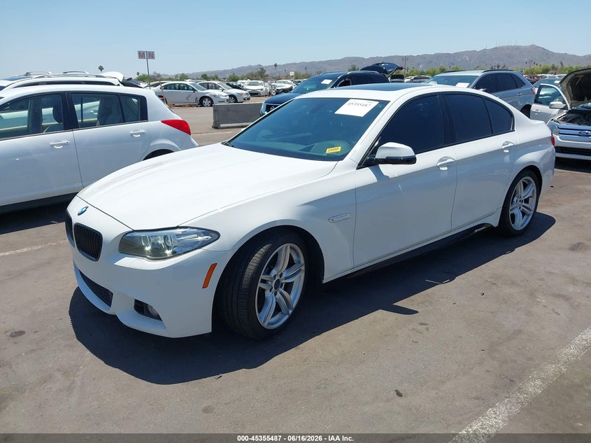 2015 BMW 5er VIN WBA5B1C50FG125087 IAAI salvage auction — RIGHT FRONT, Salvage Title, sold $3,700 on 2026-07-28 (photo 2)