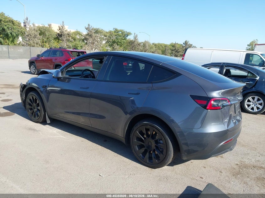 2023 Tesla Model y VIN 7SAYGDEE6PF797668 IAAI salvage auction — FRONT END, Salvage Title, sold $13,650 on 2026-07-16 (photo 3)