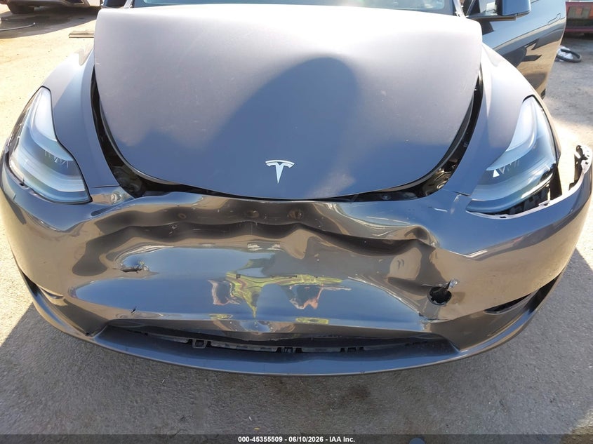 2023 Tesla Model y VIN 7SAYGDEE6PF797668 IAAI salvage auction — FRONT END, Salvage Title, sold $13,650 on 2026-07-16 (photo 6)