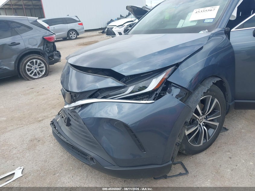 2023 Toyota Venza VIN JTEAAAAH4PJ125837 IAAI salvage auction — FRONT & REAR, Salvage (Texas), sold $6,250 on 2026-07-28 (photo 6)