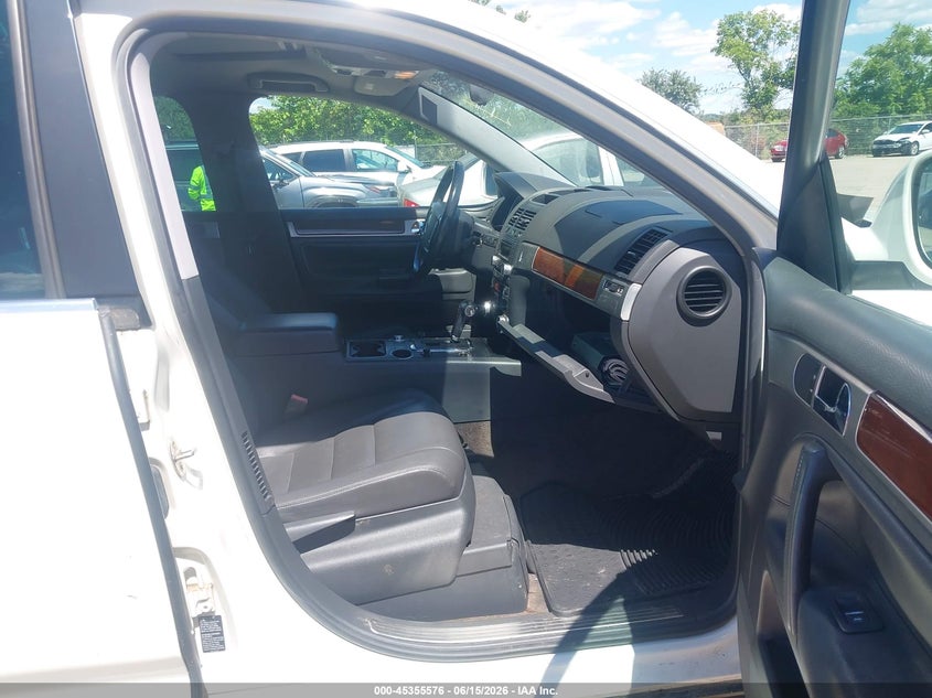 2004 Volkswagen Touareg VIN WVGBC67L94D034693 IAAI salvage auction — NORMAL WEAR, Clear (Illinois), sold $325 on 2026-07-07 (photo 5)