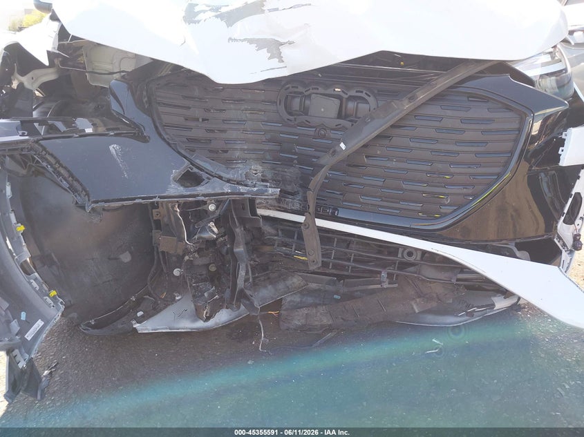 2025 Audi Q4 sportback e-tron VIN WA12UBFZ3SP044030 IAAI salvage auction — FRONT END, Salvage Title, sold $8,050 on 2026-07-31 (photo 6)