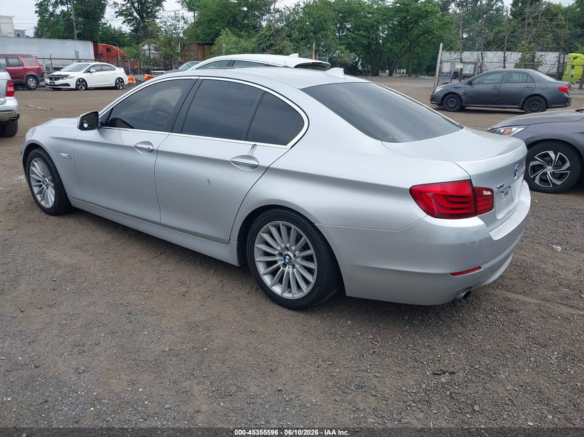 2013 BMW 5 series VIN WBAFU7C53DDU71005 IAAI salvage auction — NORMAL WEAR, Clear (New Jersey), sold $800 on 2026-07-20 (photo 3)