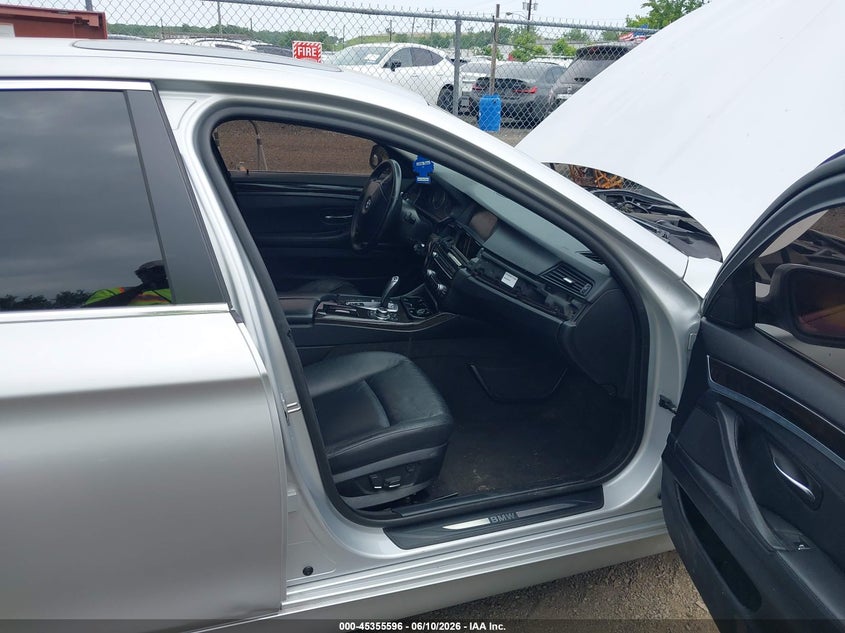2013 BMW 5 series VIN WBAFU7C53DDU71005 IAAI salvage auction — NORMAL WEAR, Clear (New Jersey), sold $800 on 2026-07-20 (photo 5)