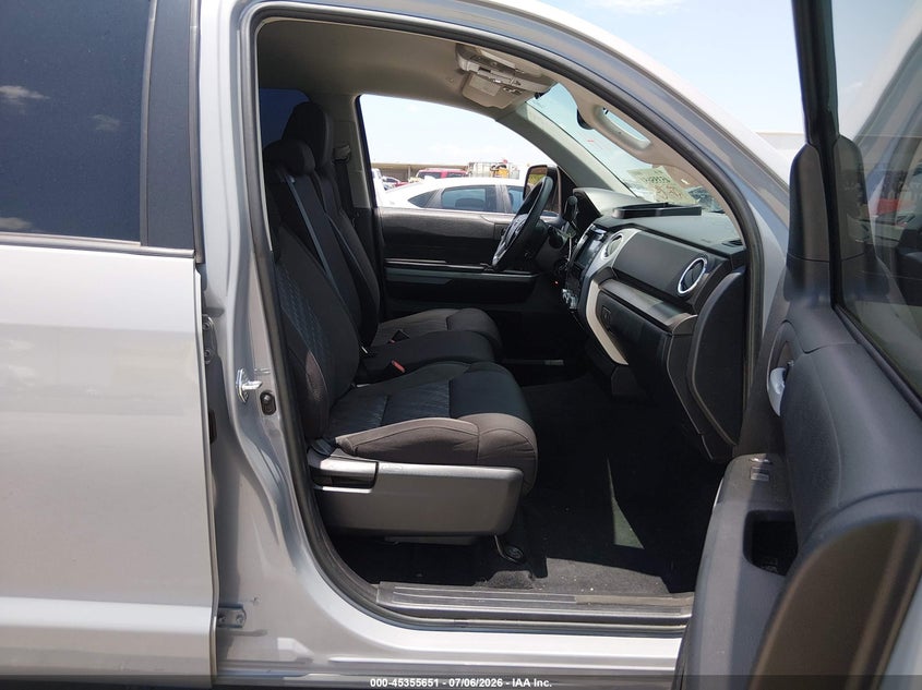 2021 Toyota Tundra VIN 5TFEY5F11MX300039 IAAI salvage auction — FRONT & REAR, Salvage (Texas), sold $13,300 on 2026-07-22 (photo 5)