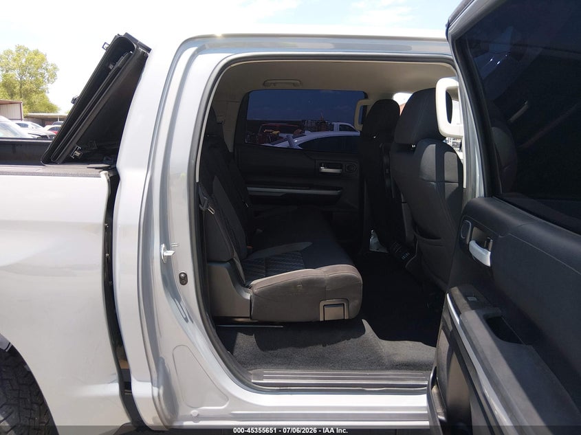 2021 Toyota Tundra VIN 5TFEY5F11MX300039 IAAI salvage auction — FRONT & REAR, Salvage (Texas), sold $13,300 on 2026-07-22 (photo 8)