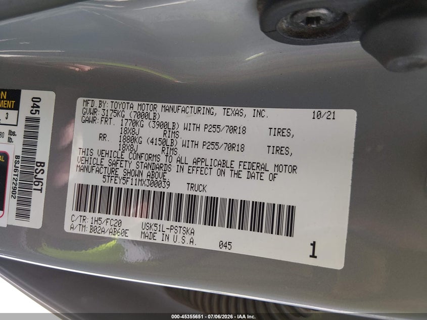 2021 Toyota Tundra VIN 5TFEY5F11MX300039 IAAI salvage auction — FRONT & REAR, Salvage (Texas), sold $13,300 on 2026-07-22 (photo 9)