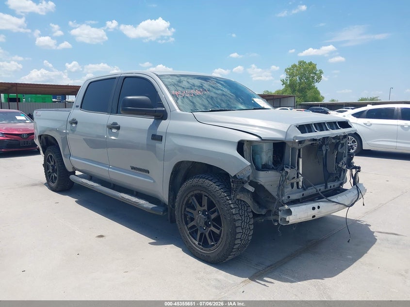 2021 Toyota Tundra VIN 5TFEY5F11MX300039 IAAI salvage auction — FRONT & REAR, Salvage (Texas), sold $13,300 on 2026-07-22 (photo 1)